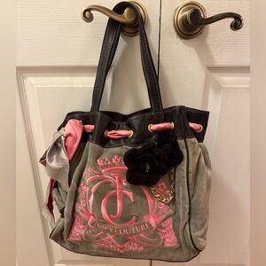Authentic *Vintage* Juicy Couture “Daydreamer” purse. Barely used.